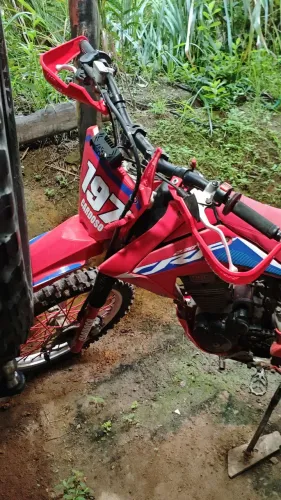 Moto CRF 230 F