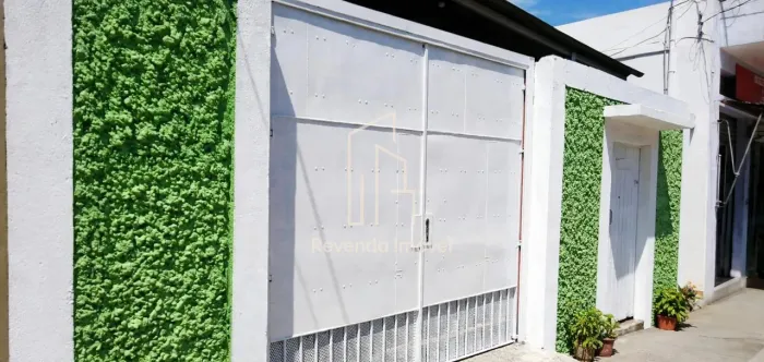 ALUGUE JÁ ESTA ESPAÇOSA CASA COMERCIAL NA CHÁCARA SANTO ANTÔNIO - SP!