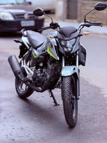 Titan 160 Cinza