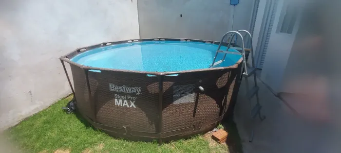 Piscina 10 mil litros