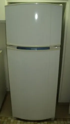 Vendo geladeira consul 440 litros