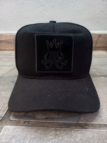 Boné preto