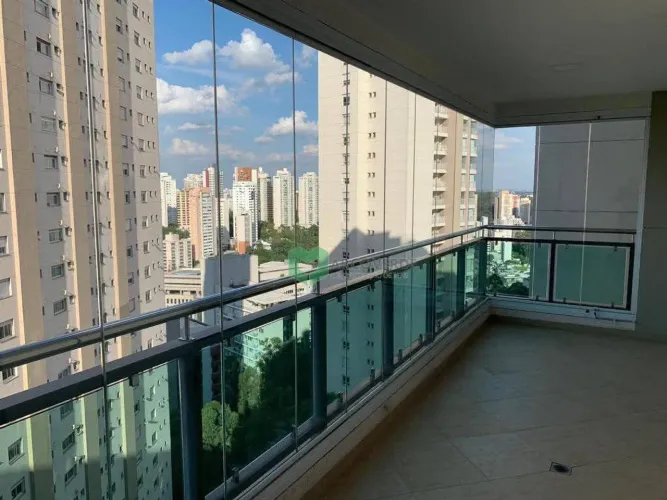 Apto em andar alto na Vila Andrade- Morumbi!