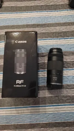 Lente Canon RF 75-300mm novissima