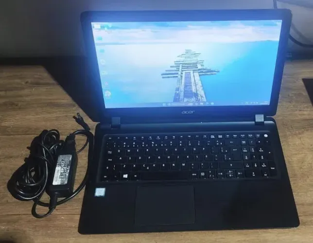 Notebook Acer i3 6º Ger / 4 GB Ram / 128 GB SsD / 2 a 3 Hrs Bateria / Carregador / Tela 15