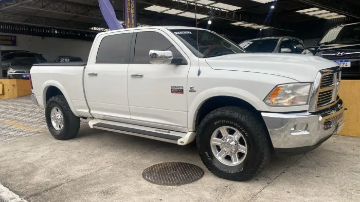 Dodge 2500 Laramie SLT 6.7 TDI CD 4X4 Diesel 2012