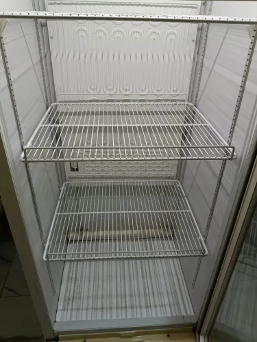 Expositor Refrigerado de Bebidas Gelopar 414 Litros GPTU-40 Branco - 220V