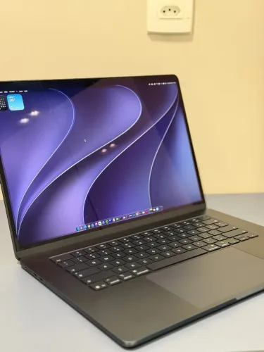 MACBOOK AIR ? 15 ? 16GB - 512GB