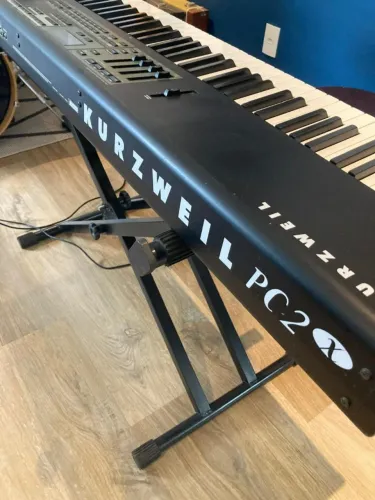 Piano Kurzweil PC2X