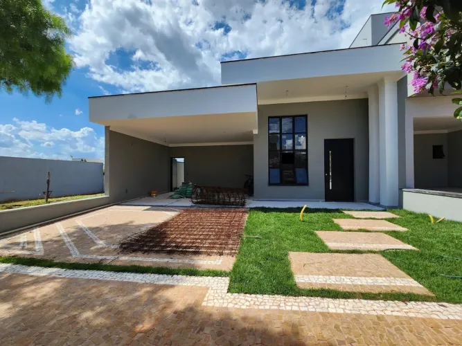 Casa Térrea 160m2 3 Dorms 1 Suíte Ampla Porta Balcão p/Quintal, Sala, Cozinha, Área Gourme