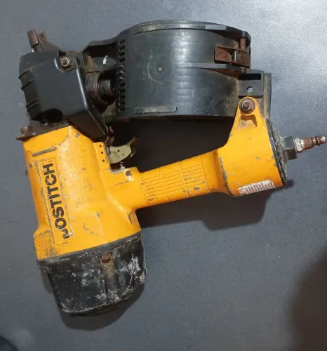Pregadeira bostitch usada 2000