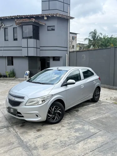 Chevrolet Onix Hatch LT 1.0 8V Flex Power Mec. 4P 2015