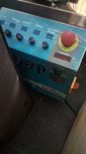 Máquina de fazer salgados
