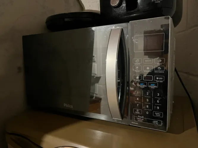 Micro-ondas Philco PMO26ES 26L Espelhado - Excelente Estado