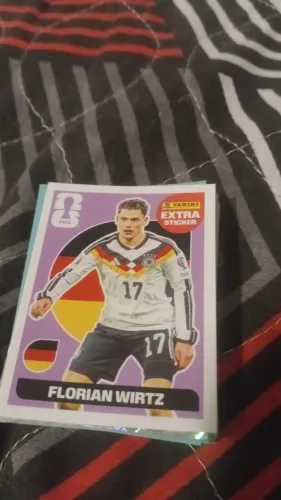 Figurinha legend florian wirtz bordô