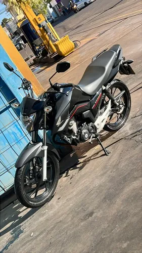 Honda CG 160 Titan 2024 - 12.000 km - Pneus Novos
