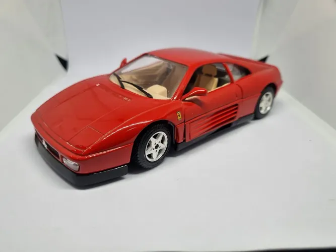 Miniatura Ferrari 348 TB 1989 1:24 Bburago 