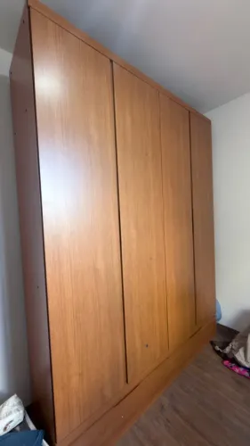 Guarda roupa 4 portas