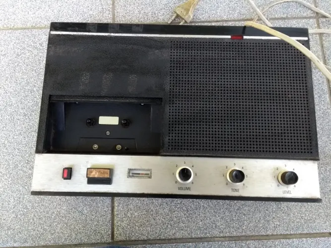 Gravador Antigo Philips AT 9112 raro no Brasil 