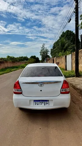 Toyota Etios XLS Sedan 1.5 Flex 16V 4P Mec. 2014