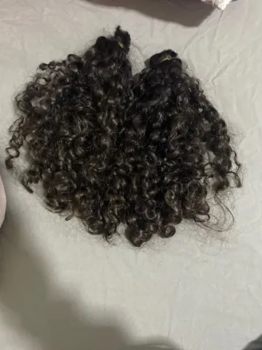 Vende cabelo cacheado virgem