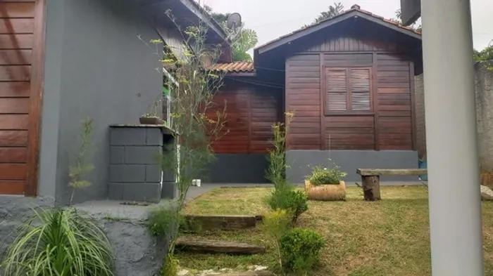 Casa com 3 dormitórios à venda, 200 m² por R$ 950.000,00 - Granja Clotilde - Cotia/SP
