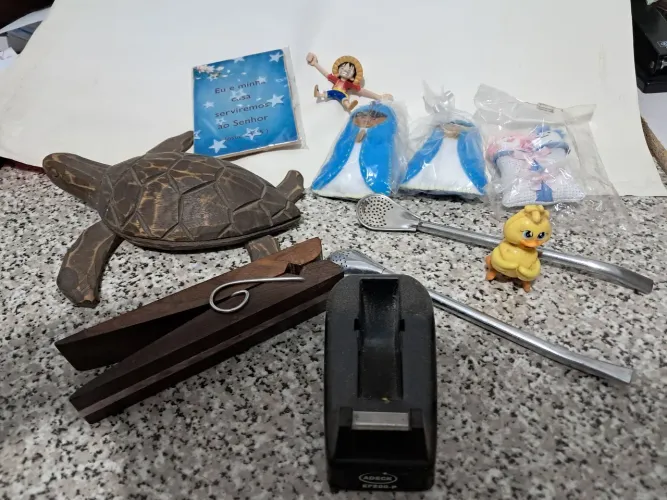 Lote de Brinquedos e Decorações