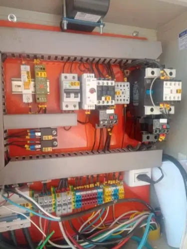 Eletricista de plantão 24h
