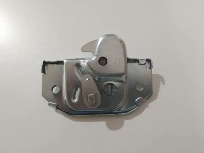Fechadura Porta Malas Opala Chevette Monza p/ trava elétrica