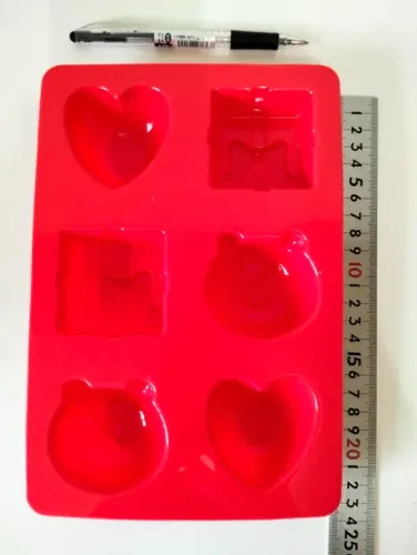 Formas de silicone R$ 15,00 Cada Peça.