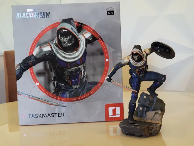 Estátua Taskmaster Black Widow - 1/10 Escala