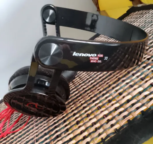 Headphone com fio Over-Ear Preto - Multilaser