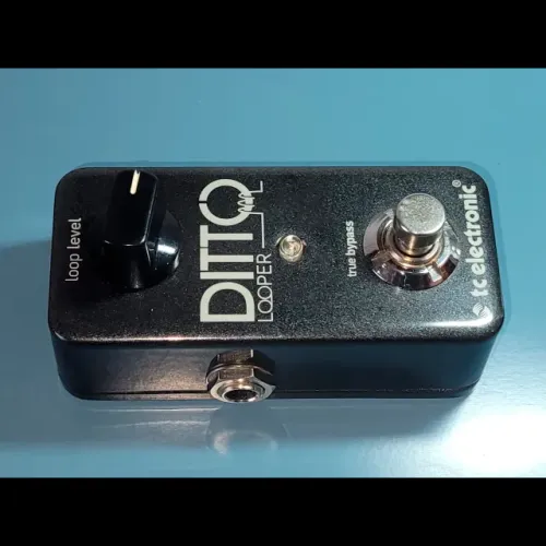 Pedal De Guitarra Tc Eletronic Ditto Looper True Bypass C/nf Preto