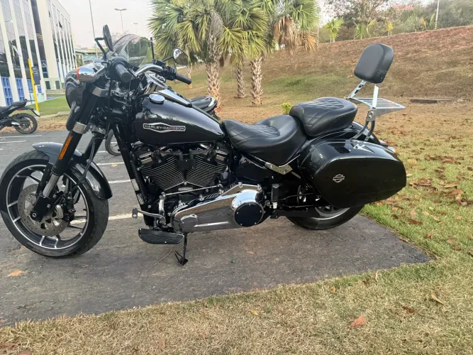 Harley Davidson Sport Glide - 2020 (Baixo KM)