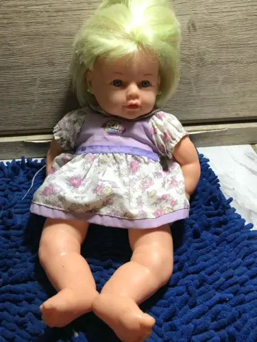 Boneca educativa que fala! 