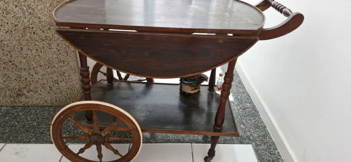 Carrinho de chá Raro Vintage em Madeira completo