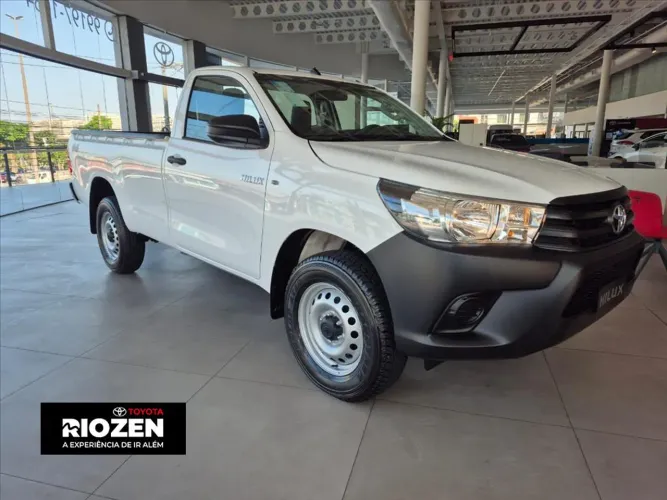 Toyota Hilux 4X2 2.8 Diesel 2025