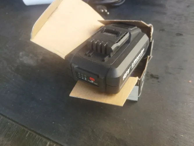 Bateria 18V wesco 2.0Ah WS9970 nova sem uso só abri a embalagem 