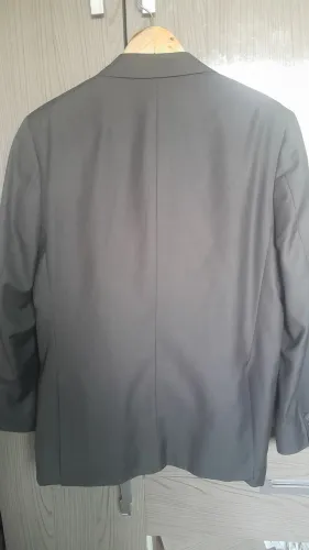 Terno e calça cinza chumbo