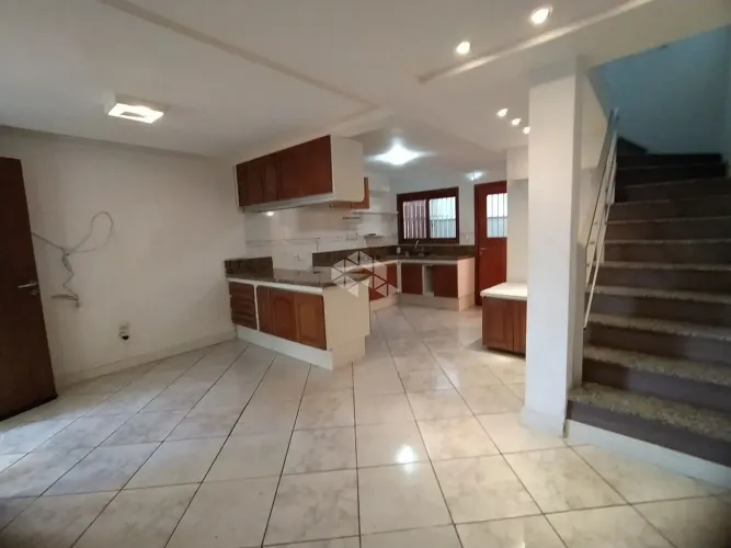 Casa Sobrado Triplex em Condomínio Fechado no bairro Sarandi em Porto Alegre/RS