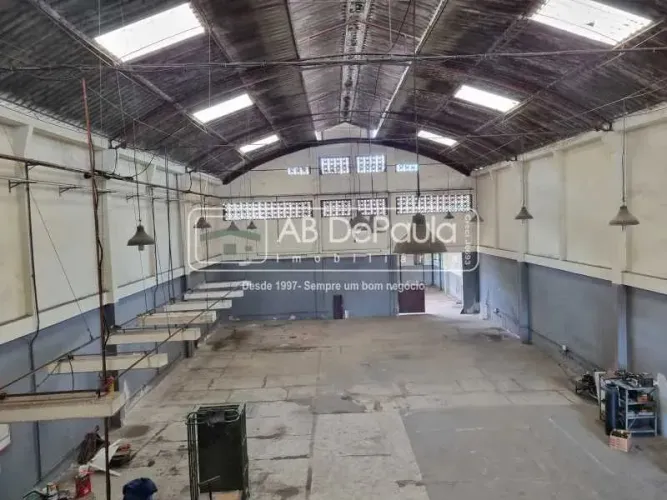 BENTO RIBEIRO - EXCELENTE GALPÃO À VENDA 550,00M²