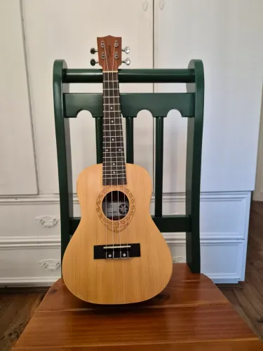 Ukulele Acústico Concert