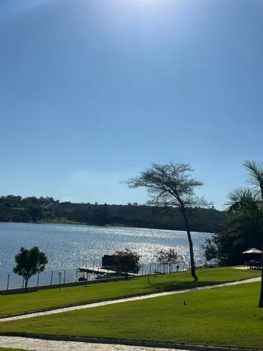 Lote no condomínio Balneário do lago
