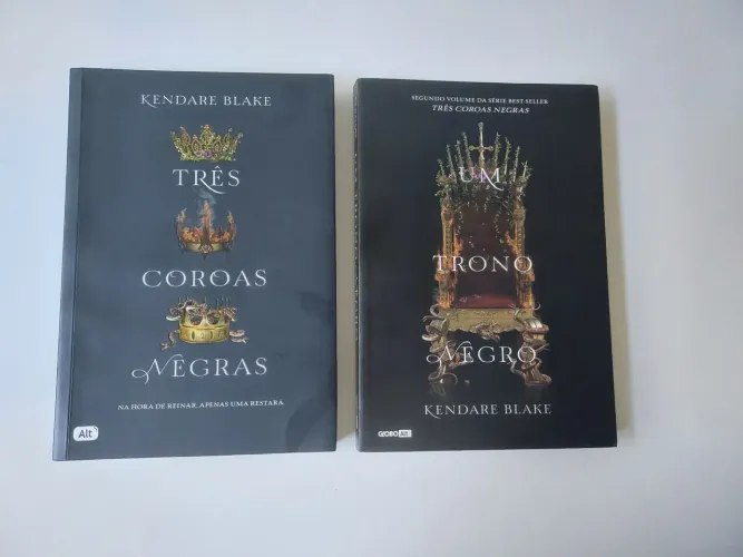 Livros - Três coroas negras (2 livros por 35,00)