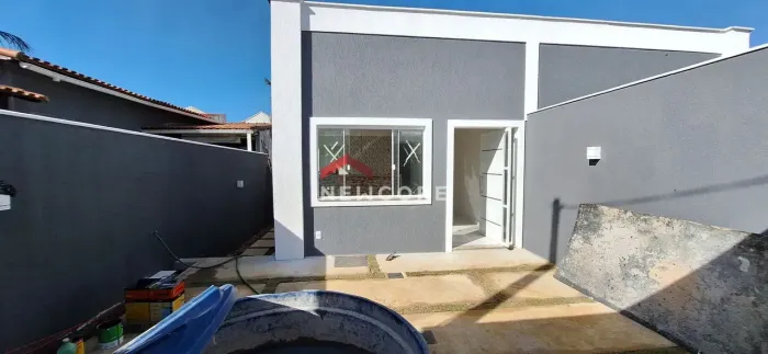 Casa em Rua Carlos Ribas Perdigão - Jardim Atlântico Central (Itaipuaçu) - Maricá/RJ