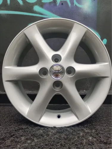 Rodas aro 15 Toyota Corolla fielder