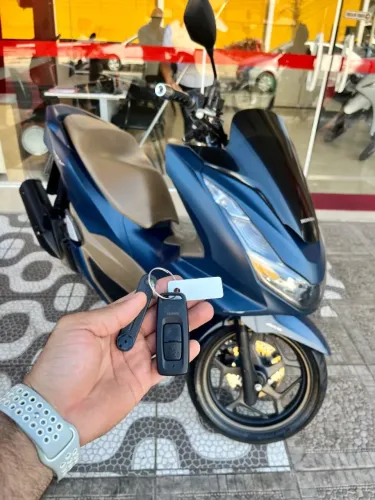 Honda PCX DLX 160 (01 und disponível)