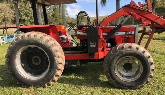 Trator Massey Fergunson 292 + Conjunto (Parcele)