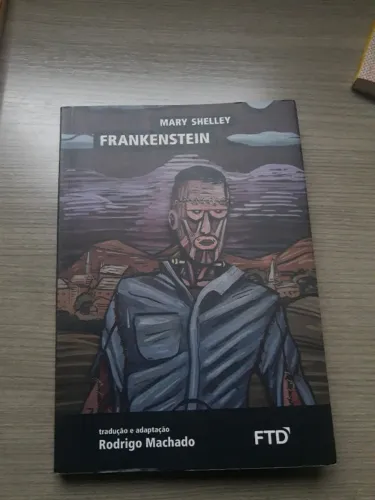 Livro paradidático semi novos, Edição de Frankenstein, editora FTD.