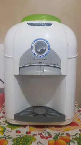 Bebedouro de Água Esmaltec